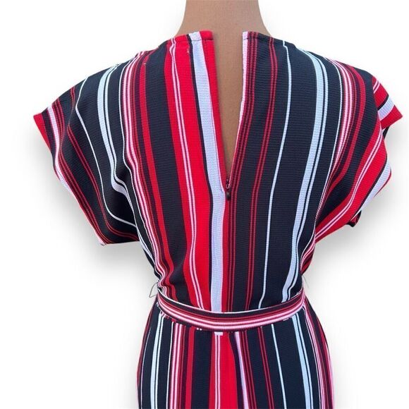 Almost Famous Red Black Multi Striped Short Sleeve Pants Jumpsuit Junior Medium - Picture 5 of 10